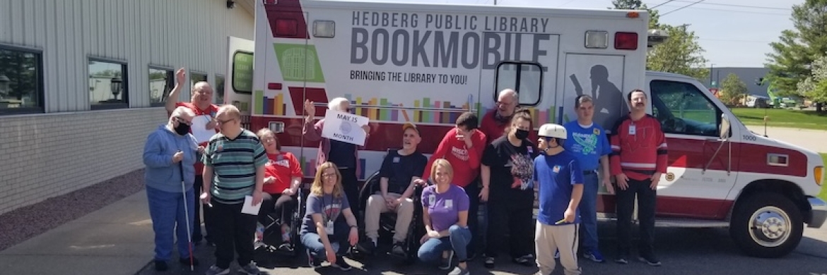 Hedberg Public Library Bookmobile - Group photo